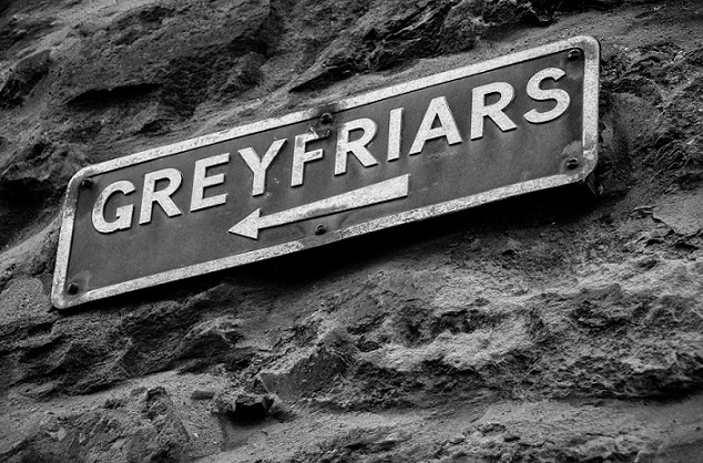 Video: Greyfriars Kirkyard and Elephant House Cafe Edinburgh