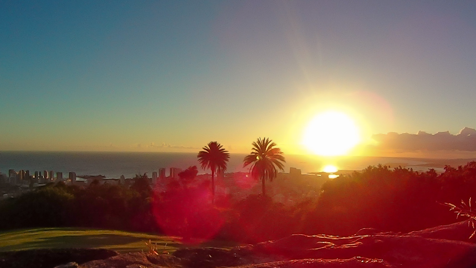 Video: TIME LAPSE Sunset in Oahu Pu’u Ualaka’a State Wayside Park