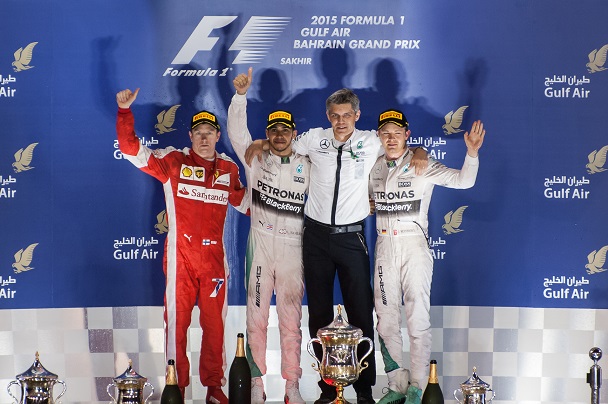 Video: F1 Bahrain Grand Prix 2015 Highlights of the Race Weekend