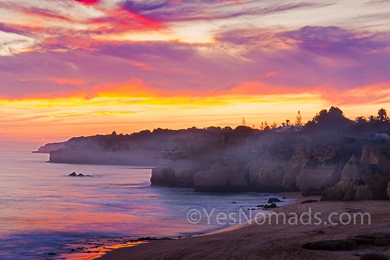 Photo of the Week – Smoky Sunset In Armacao De Pera In Portugal