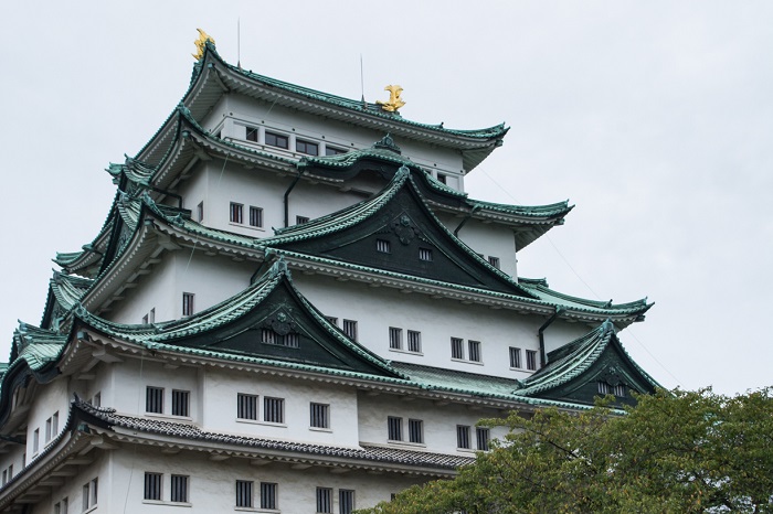 Video: Visit Nagoya Castle and Honmaru Palace in Nagoya in Japan